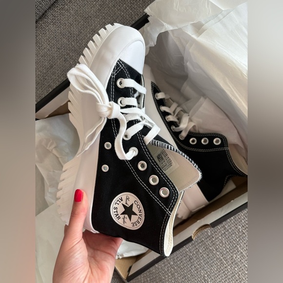 BNWT Converse Chuck Taylor All Star Lugged 2.0 – Unisex Size 8.5 Women / 6.5 Men - Picture 13 of 13